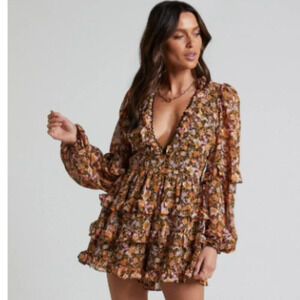 Showpo Liadi Playsuit  Jumpsuit Black Floral Sz 12